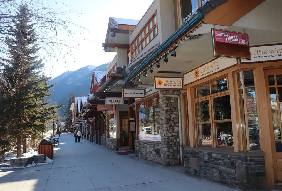 Local Landmarks We Proudly Serve in Saint Hedwig